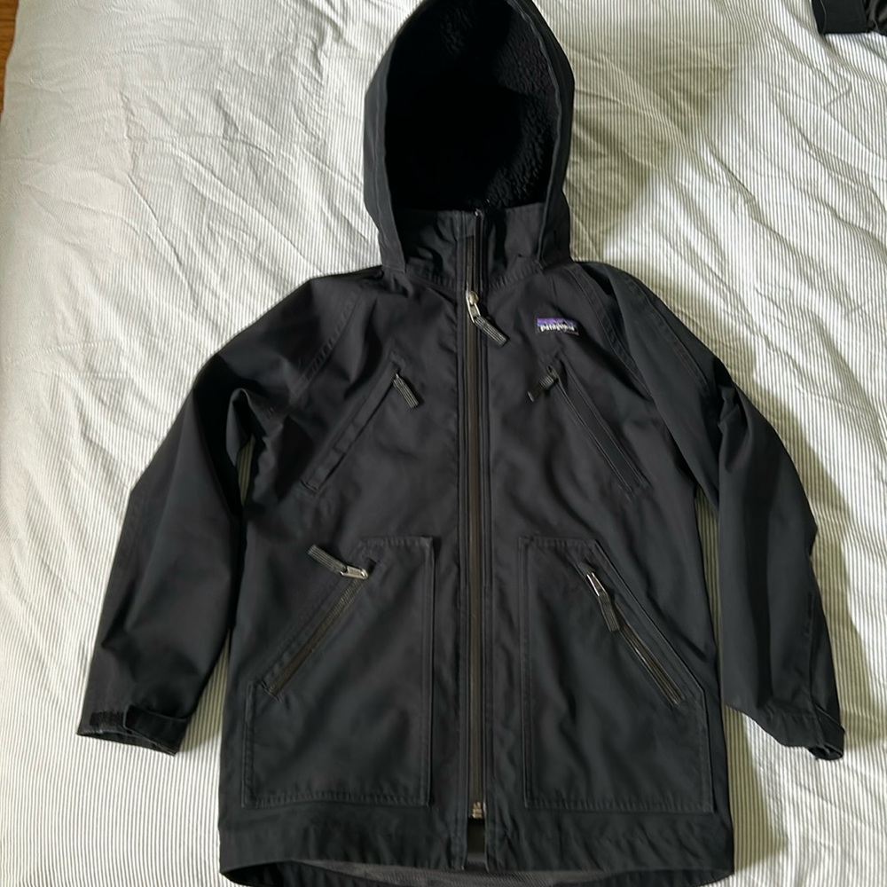 Patagonia Boys Tres Parka. Black. Small.